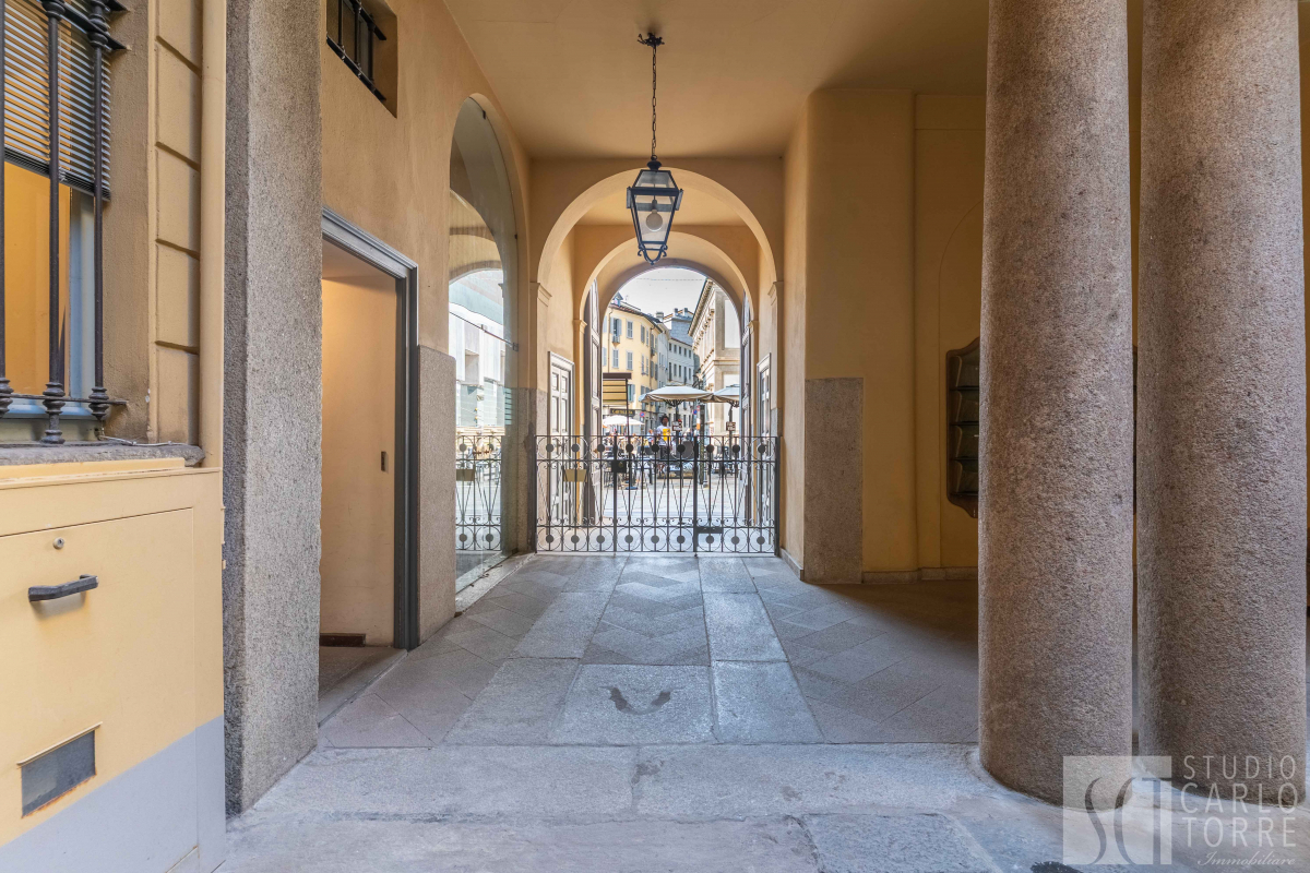 Bilocale Piazza SantAlessandro 3